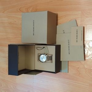 Burberry mens watch/timepiece.